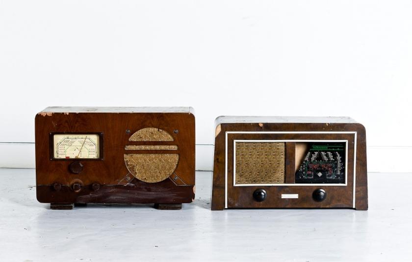 Vintage Radio (2pcs)